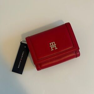 NWT Tommy Hilfiger Red Wallet